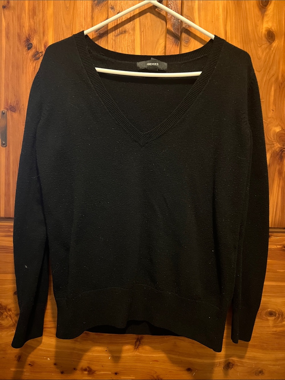 Forever 21 Black V-Neck Pullover Sweater